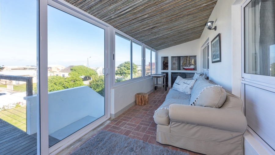 5 Bedroom Property for Sale in Agulhas Western Cape
